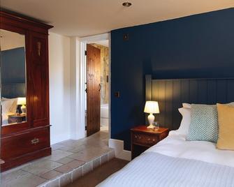 The Blue Ball Inn - Sidmouth - Bedroom