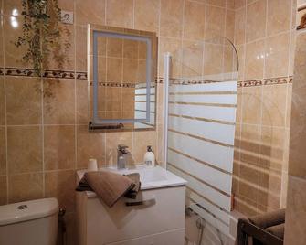 Hotel Du Patriarche - Agde - Bathroom