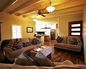 Bridgecroft House - Spacious & serene family home - Річмонд - Вітальня