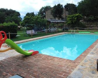 Agriturismo I Sassi Grossi - Corciano - Pool