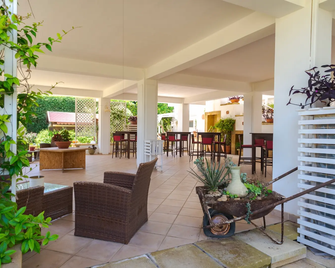 Hotel Jonio - Noto - Patio