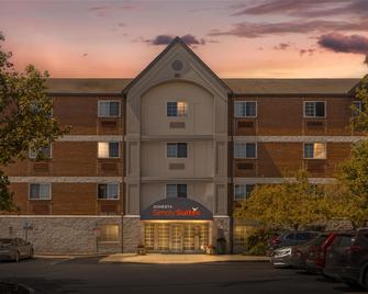 Sonesta Simply Suites Boston Burlington - Burlington - Building