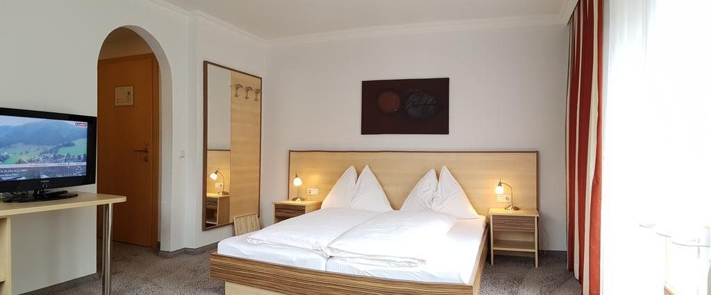 Hotel Sommerer - inklusive Joker Card im Sommer - Hinterglemm - חדר שינה