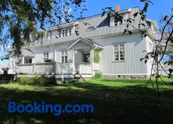 Hotelli Huiskankorpi Boutique Hotel - Nivala - Building