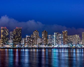 Waikiki Monarch Hotel - Honolulu - Outdoors view