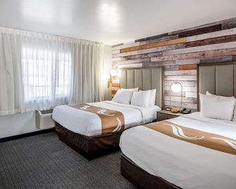 Quality Inn South Lake Tahoe - South Lake Tahoe - Bedroom