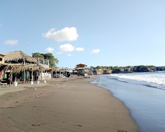 Vista del Mar - Acajutla - Edificio