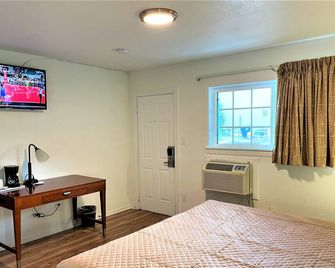 Budget Inn Giddings - Giddings - Bedroom