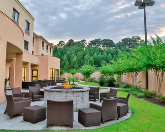 Courtyard by Marriott Mobile Daphne/Eastern Shore - Spanish Fort - Patio