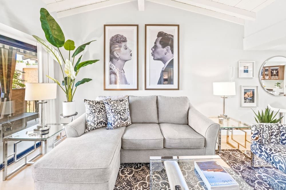 Fully Renovated Dual Suite Condo near Downtown Palm Springs - פאלם ספירנגס - סלון