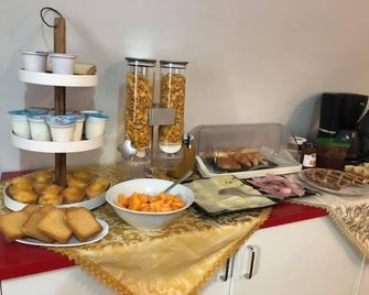 Il Minotauro B&B a 5 minuti da Popoli - Roccacasale - Buffet