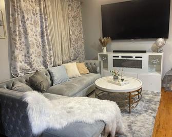 Cityscape Stay near Manhattan - Union City - Sala de estar