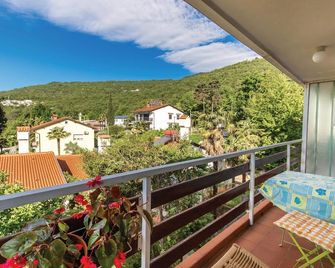 Lovely Apartment In Opatija With Wifi - Opatija - Balcony