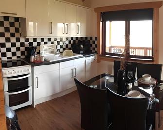 Watermeadow Lakes And Lodges - Crewkerne - Kitchen