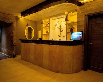 Tiana Beach Resort - Bodrum - Recepción