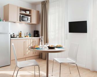 Adagio Access Paris Clichy - Clichy - Soveværelse