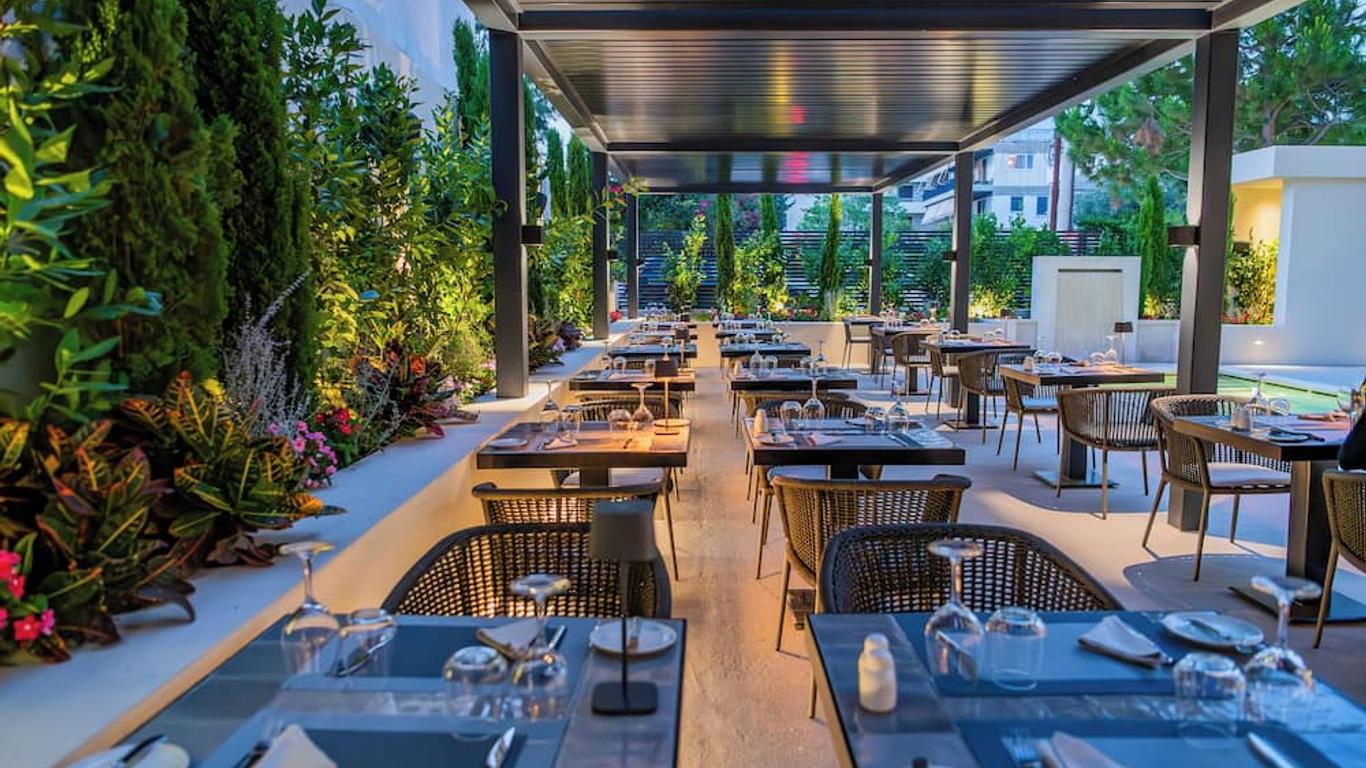 ديفاني إسكايب - لبالغين فقط