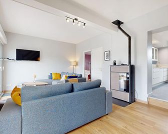 Lovely Home In Saint-Germain-Sur-Ay - Saint-Germain-sur-Ay - Salon