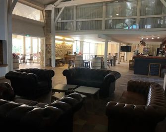 Hôtel Monform - Monflanquin - Lobby