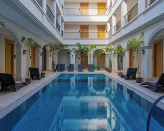 Boracay Sands Hotel - Boracay - Pool