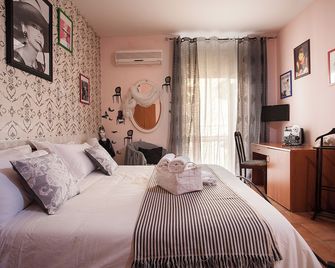 Hotel Cineholiday - נאפולי - חדר שינה