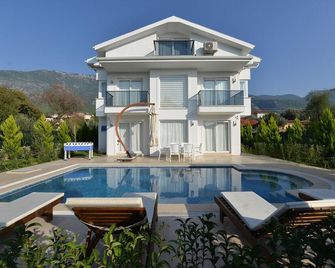 3 bedroom luxury villa city C - Fethiye - Piscine