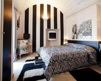 Lori's Inn - Mondovì - Bedroom