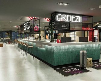 H+ Hotel Zürich - Zúrich - Bar