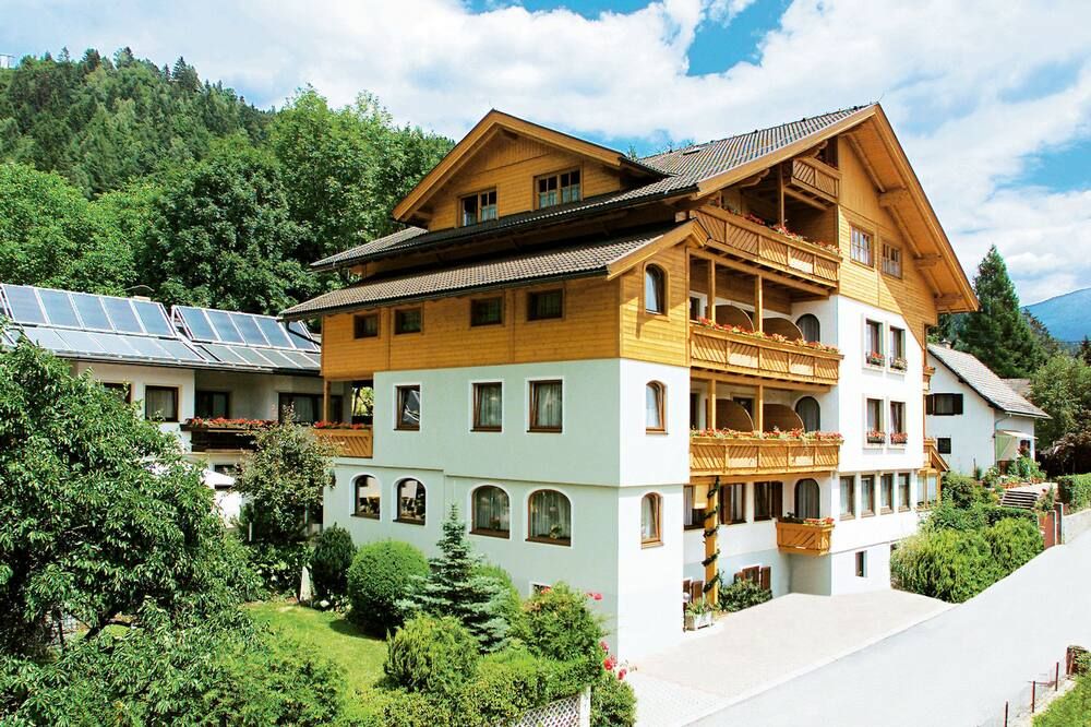 Familienhotel Steindl - מילשטאט - בניין