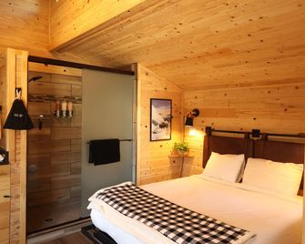 Blue Buffalo Resort - Island Park - Chambre