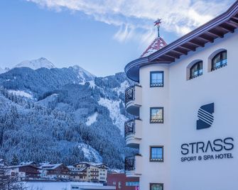 Sport & Spa Hotel Strass - Mayrhofen - Building
