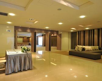 Zenda Suites - Tainan City - Lobby