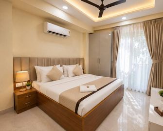 Akshay premium suites1 BHK Serviced Apartments Near Artemis Hospital Sector 52 - Gurugram