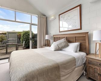 Captains At The Bay - Apollo Bay - Bedroom