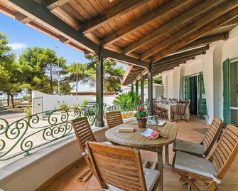 Villa Isidoro Sea View - Happy Rentals - Nardò - Patio