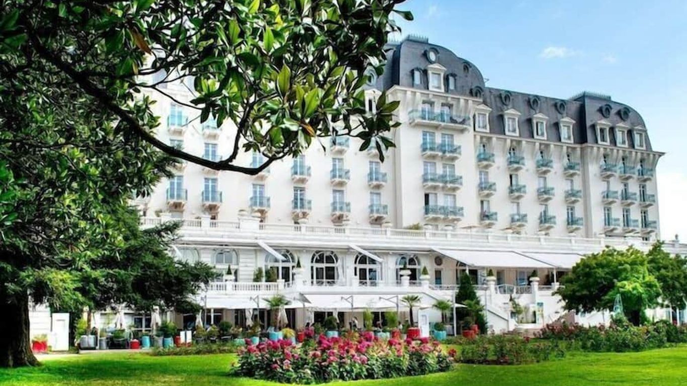 إمبيريال بالاس