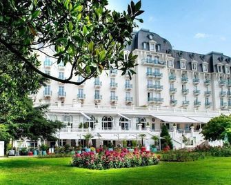 إمبيريال بالاس - آنسي - مبنى