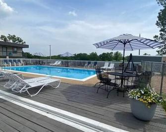 Rockwood Resort Motel - Lake Ozark
