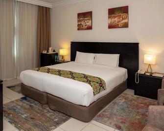 Costa Del Sol Hotel by Arabian Link - Ḩawallī - Bedroom