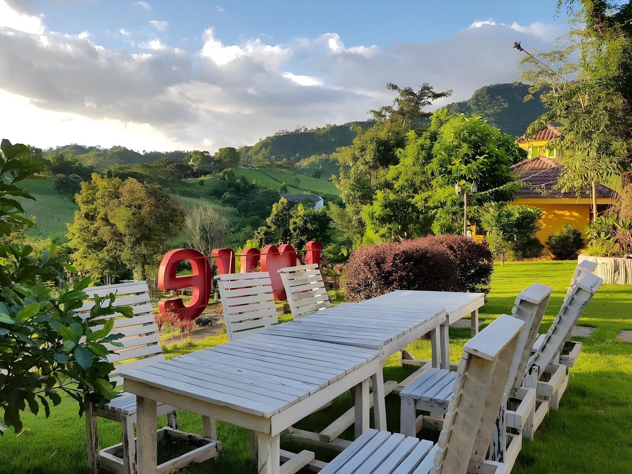 Foresta Hill Resort - Khao Kho - Innenhof