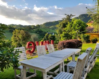 Foresta Hill Resort - Khao Kho - Innenhof
