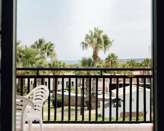 Hotel Moon Dreams Marina Parc - Es Mercadal - Balkon