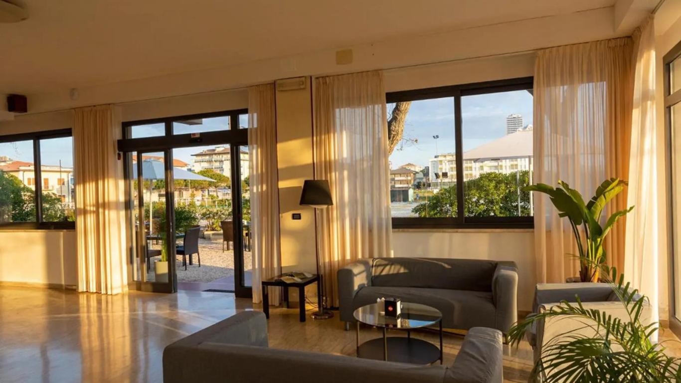 Hotel Atlas