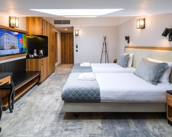 Sky Hotel Kraków - Cracóvia - Quarto