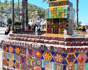 Hotel Catalina's Courtyard Garden Suites - Avalon