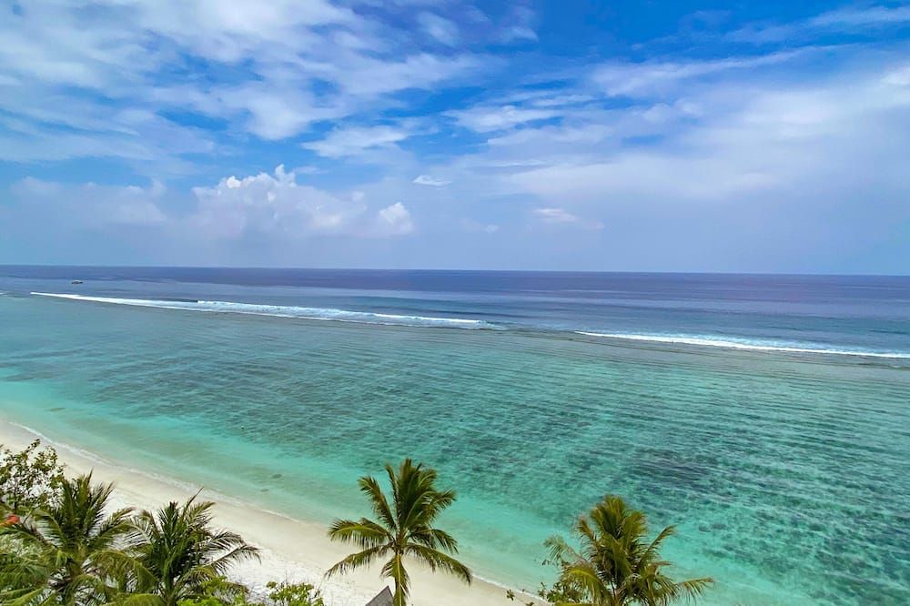 Seaview Apartment by Lin Residences - Furanafushi - Beach