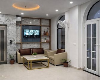Hotel Sundram - Zerakpur - Lobby