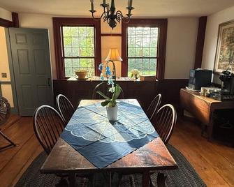 Colonel Spencer Inn - Campton - Comedor