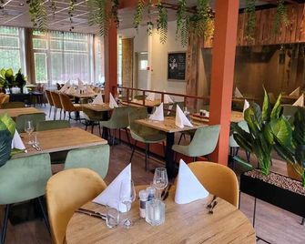 Woodsy Escape in Eerbeek — Scenic, Quiet, and Close to Veluwe National Park - Eerbeek - Restaurant