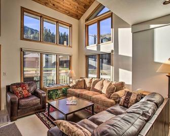 Colorado Home On Golf Course, Near Vail Ski Resort - Avon - Living room
